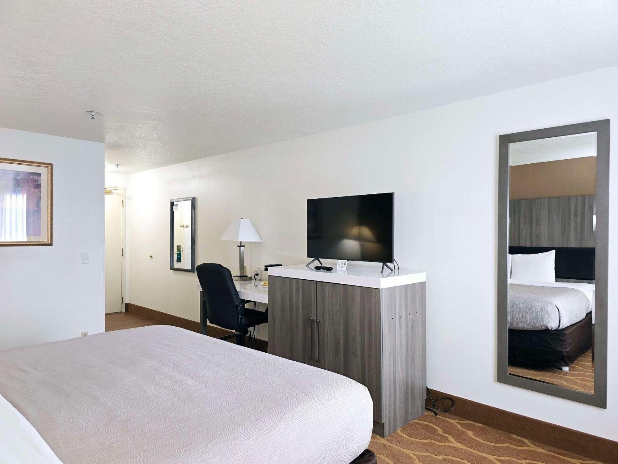 Quality Inn & Suites Longview Kelso Eksteriør billede